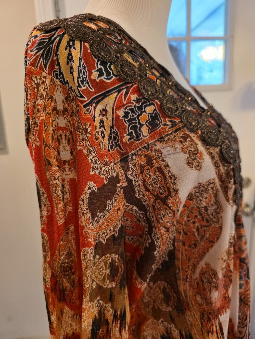 Live and Let Live •Size XL• Witchy Boho Whimsy Longline Top Crochet Detail - Picture 4 of 9